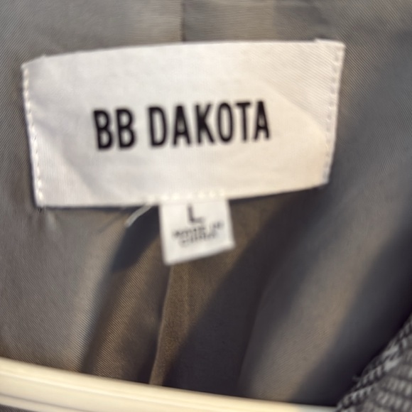 BB Dakota L plaid lightweight 3/4 coat 🧥 - Picture 3 of 6